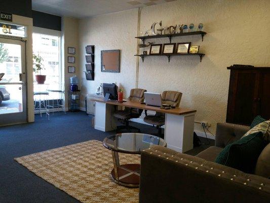 Take a seat with one of our agents. We would be happy to go over your personal or commercial insurance needs.