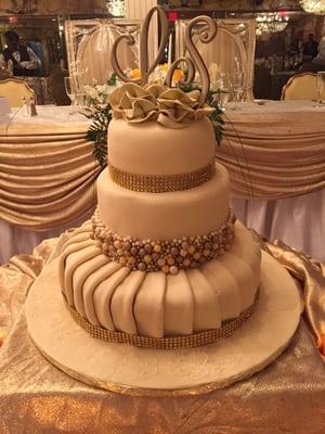 Custom wedding cake!