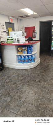 FRONT DESK WHEN YOU CAN FIN MARVIN