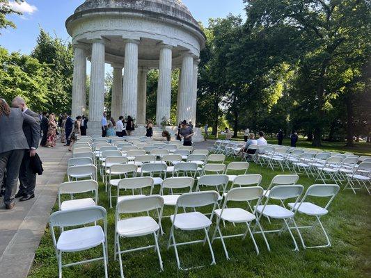 Ceremony at World War II memorial