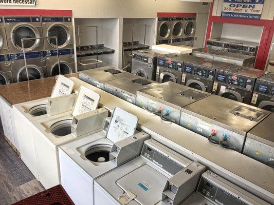 Top loaders and Folding areas