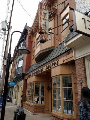 Bear Apothecary Shoppe