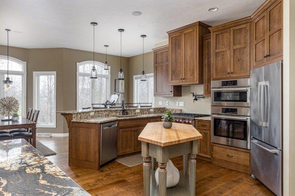 Stacey Hennessey - Century 21 Affiliated