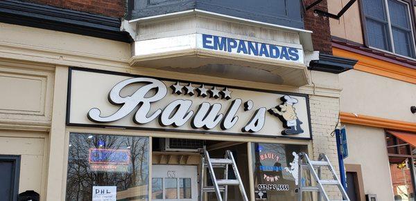 Meadowlands Signs and Awnings