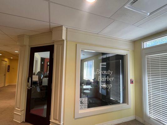 Beauty Salon/ Barber Shop