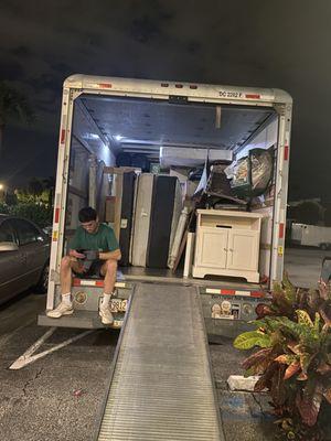 2 Local Guys & a Truck