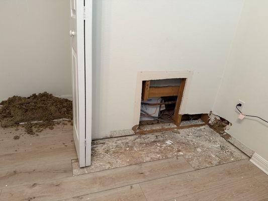 Repair water damage (before)