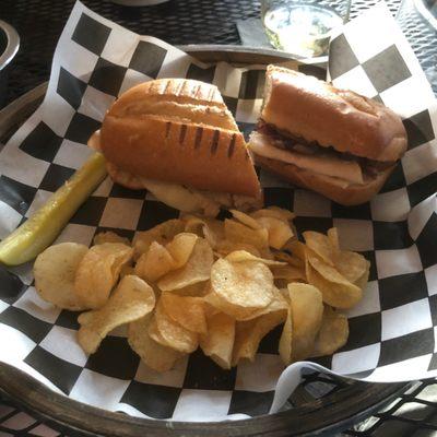 Fantastic sandwich. Chips were not up to the same stratosphere, but standard fare.