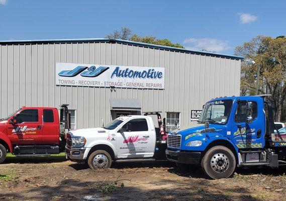 J & J Towing Service