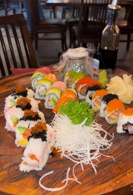 Gluten free sushi : Rainbow Roll, Paradise Roll and Alaskan Roll