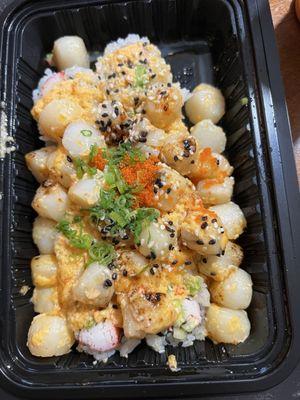 Scallop volcano roll $18.95??