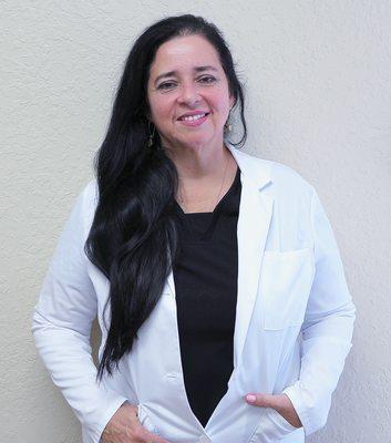 Dr. Luz Elena Cabrera was born in Cali, Colombia. Her undergraduate and dental training was in the city of Caracas, at the Ce...
