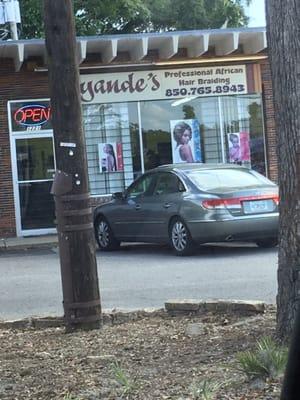 Yande's Professional Braiding