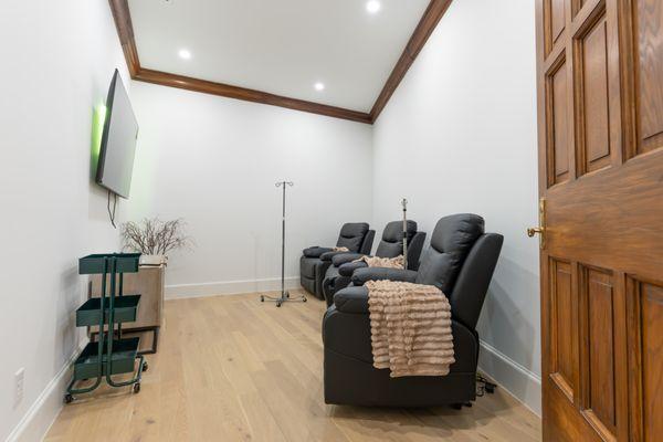 Iv therapy im injections