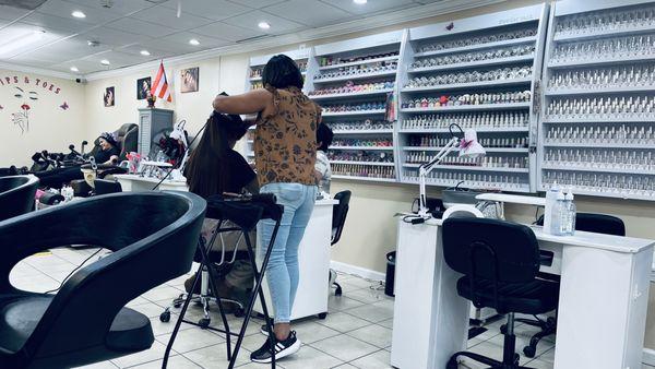 Hair blow @ Tips & Toes boutique (Passaic NJ)