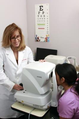 Computer assisted eye exam for accurate and efficient exams.