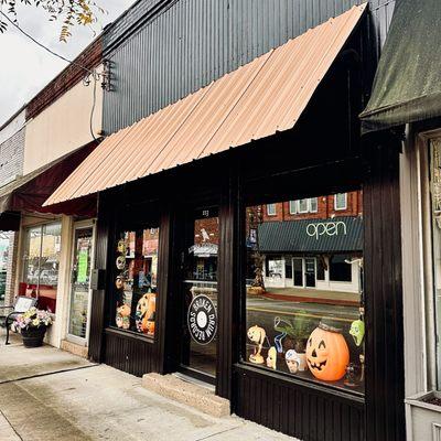 Luna Corvus Oddities And Broken Drum Records