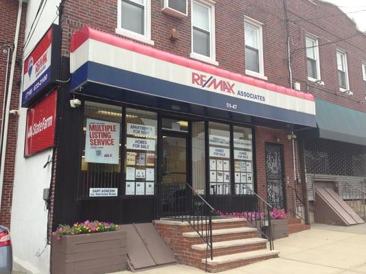 RE/MAX Associates Real Estate Firm