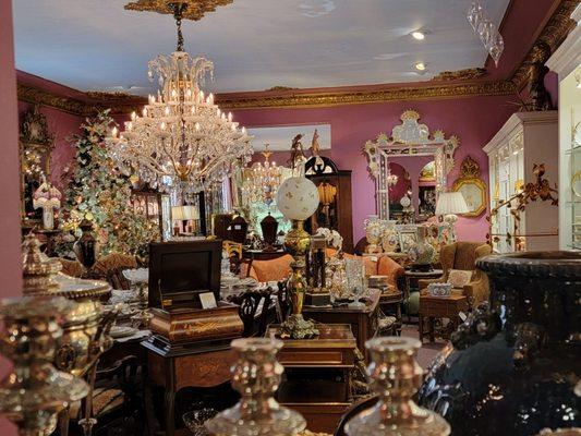 Irish Acres Gallery Of Antiques