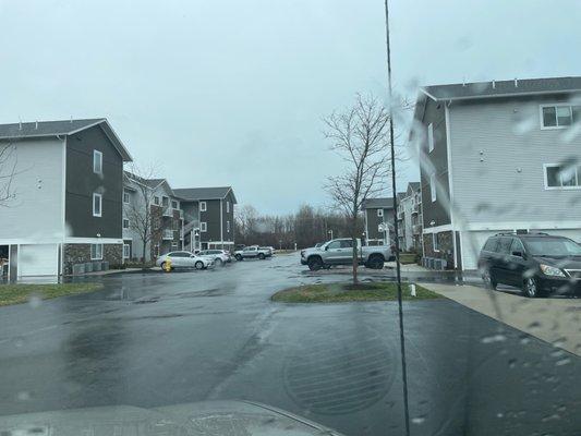 Rainy tours in Piper Lakes Apartments