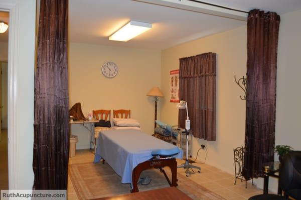 Auricular medicine center Acupuncture patien -treatment room