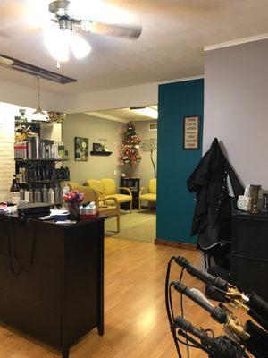 Victor's Top Notch Hair & Such