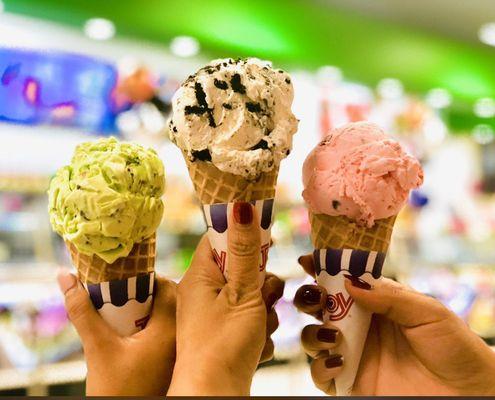 pistachio, oreo, pine nut