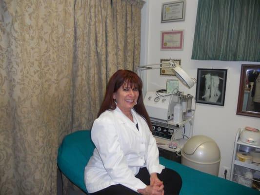 Frantastic Skin Care & Massage