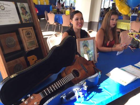 Here for my Niece's grad party. 2015 Punahou Grad.....congratulations Kea.... You Rock!!!