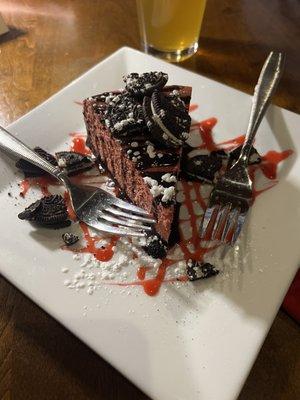 Red velvet cheesecake with Oreo crust