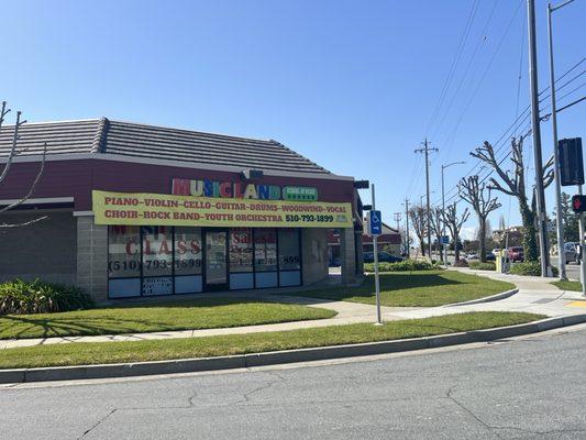 Music Land School of Music