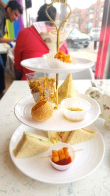 Luminous Tea House and Cafe