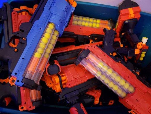 BLASTER FOR COMPETITION AND TEAM BUILDING EXERCISES