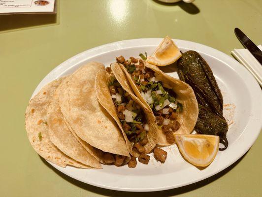 Antojos Eatery And Cafe