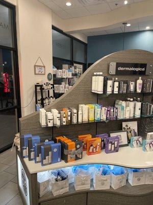 Hand & Stone Massage and Facial Spa