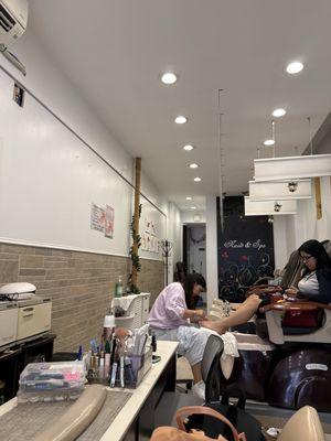 The people are nice and friendly the work is so professional highly recommended