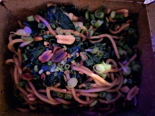 Mixed sauce noodles