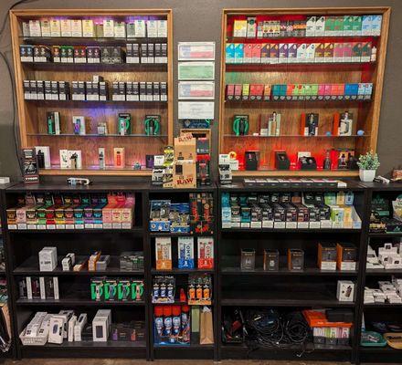 We offer a wide array of salt eliquids, ecigs, disposables and more.