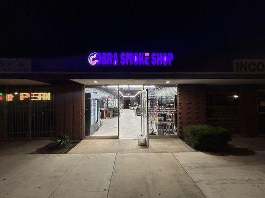 Cobra Smoke Shop