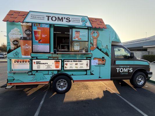 Travelin' Tom's Coffee of Clovis