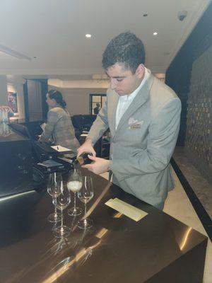 Pre- boarding welcome bubbles