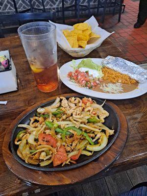 La Rivera Mexican Restaurant