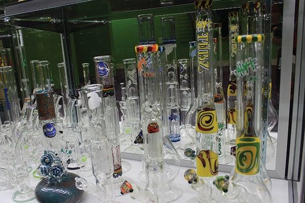 Wonderland Smoke Shop