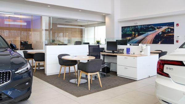 McGovern Volvo Cars of Albany