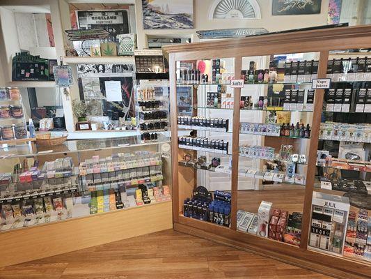 Vapes, juices, salts and repair parts!