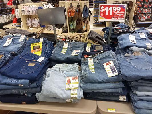 Rose's Discount Store