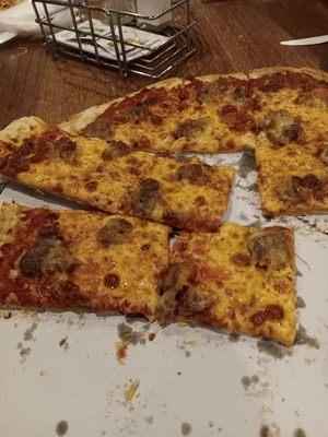 Lee'z Place Bar & Grill