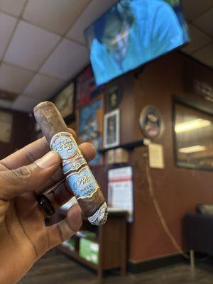 King's Leaf Cigar Lounge - West Ashley