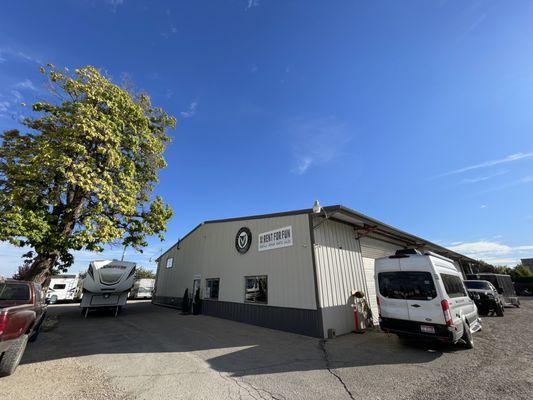 Rent For Fun RV Rentals, Repair, Parts & Sales