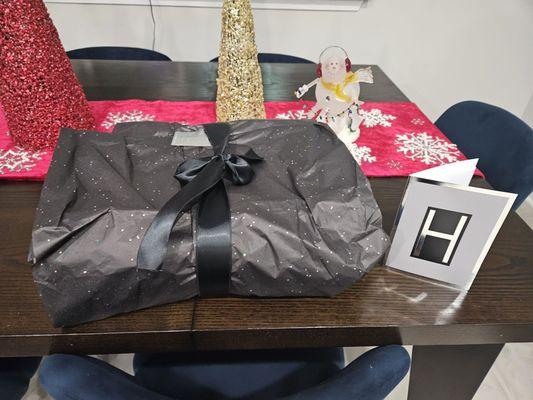 Such cute presentation for a shipped item.